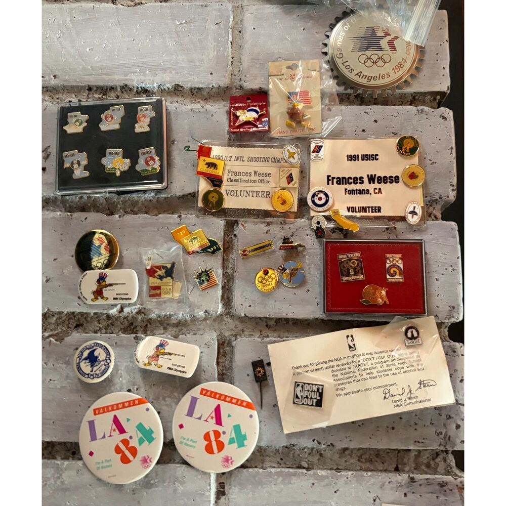 Lot of Los Angeles Vintage 1984 Olympic Pins and Car Medallion